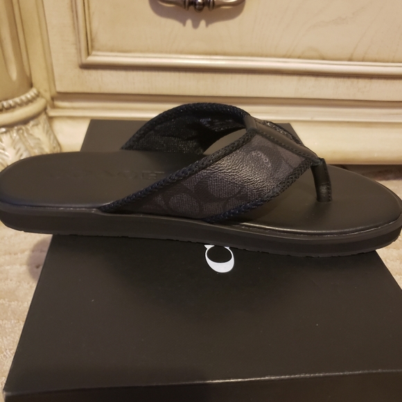 Men's Signature Coach flip flops - Picture 2 of 2